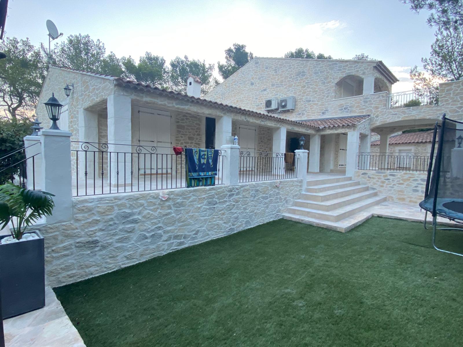Enduit imitation pierre villa complète – Pourrières (83)-7 Enduit imitation pierre villa complète – Pourrières (83) – enduit imitation pierre à