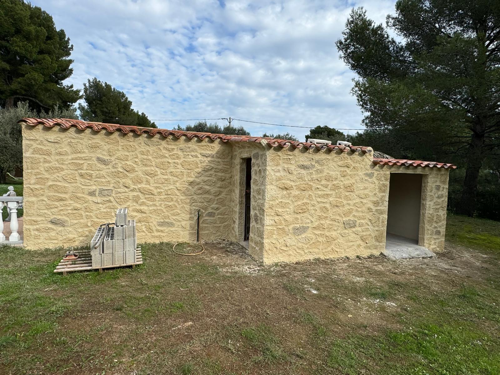 Ravalement façade imitation pierre et pool house – La Ciotat (13)-3 Ravalement façade imitation pierre et pool house – La Ciotat (13) – enduit imitation pierre à